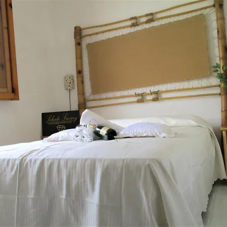 Torre Dell'Orso Luxury Holiday 度假居 *